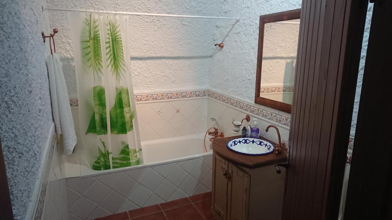 Apartamentos Rurales Mirador Del Negratin Cuevas del Campo Ngoại thất bức ảnh